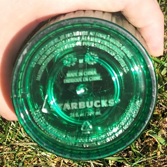 Starbucks cold plastic 24 oz green and pink studded venti tumbler - Picture 2 of 4